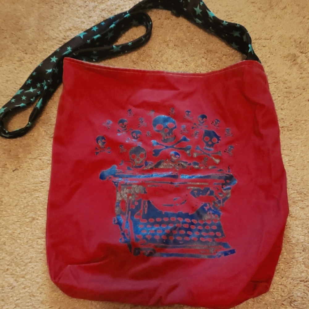 Cross body tote